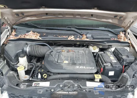 2013 Dodge Grand Caravan Sxt z USA, uszkodzony, nr VIN 2C4RDGCG1DR660363